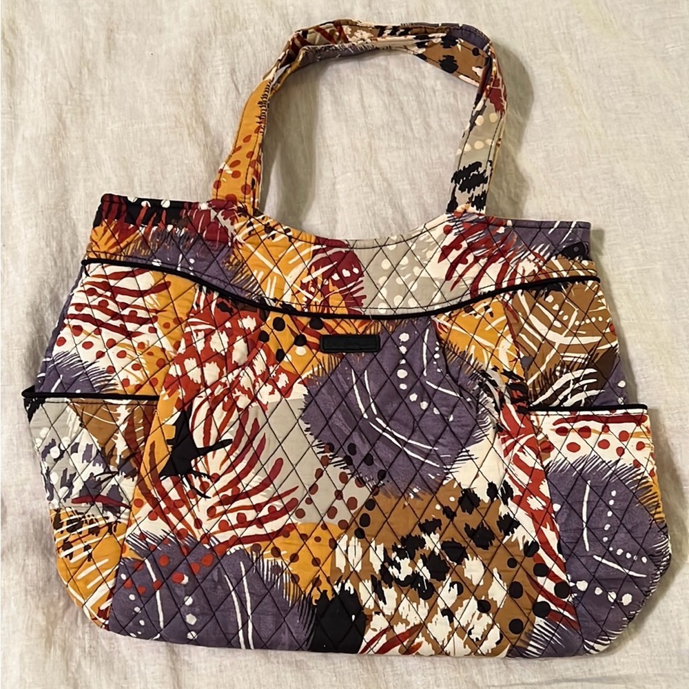 VERA BRADLEY PLEATED TOTE